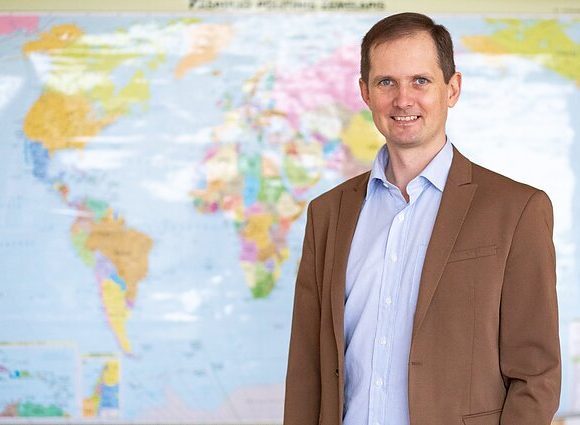 Edgaras Vaškaitis. Kelionių vadovai – teisės aktų užribyje likę inkognito asmenys